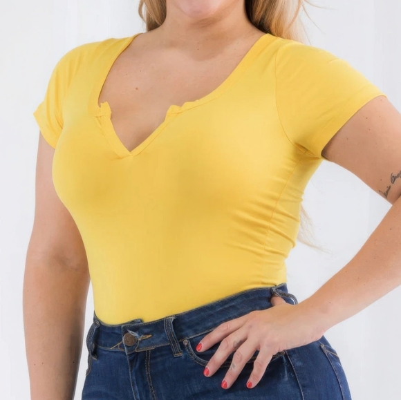 Split Charm Casual Curve Bodysuit - Lemon - Picture 7 of 8